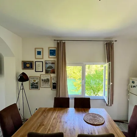 Anurapartment * Bihać