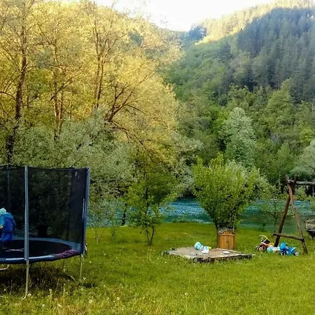 Nyaraló Anurapartment *