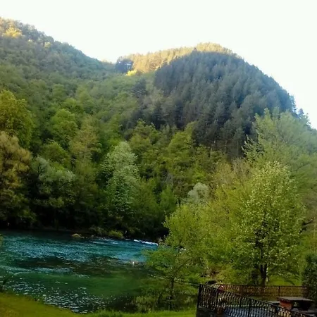 بيت للعطل Anur