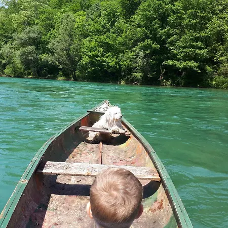 Nyaraló Anurapartment *